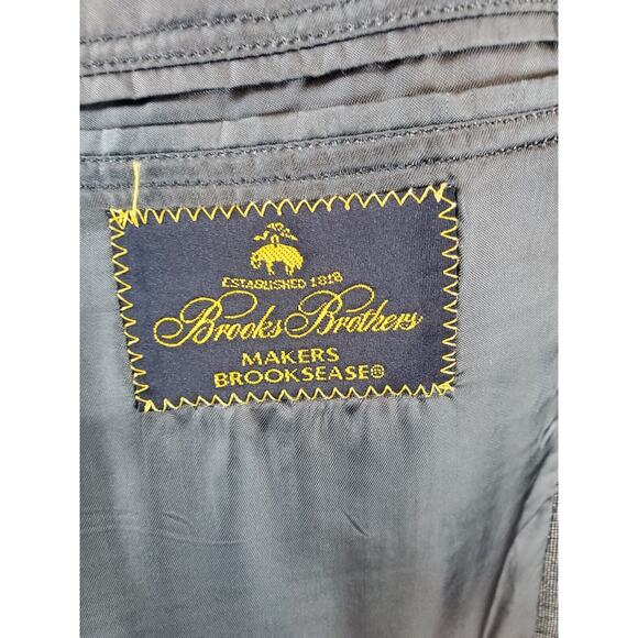 Brooks Brothers Men's 100% Wool Suit Jacket. Gray. Size 45 L - Picture 2 of 4